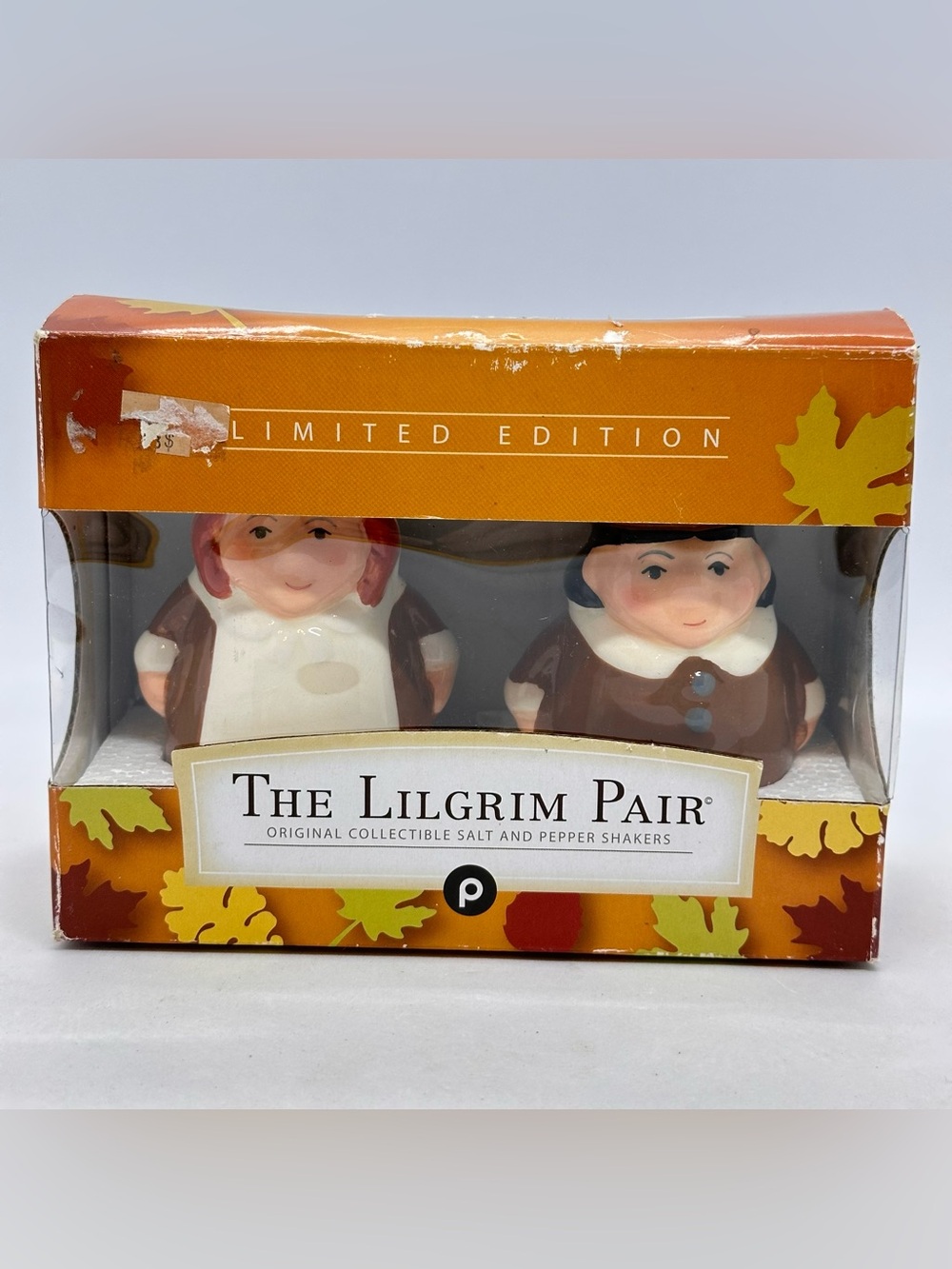 2017 Publix THE LILGRIM PAIR Ceramic Salt & Pepper Shaker Set Thanksgiving w/Box